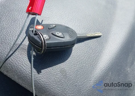 2014 Ford Focus Se z USA, uszkodzony, nr VIN 1FADP3F28EL404778